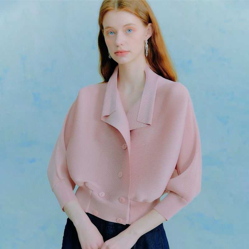 Fold Miyake Pleated Batwing Ca - Party Games Switch 评论和价格